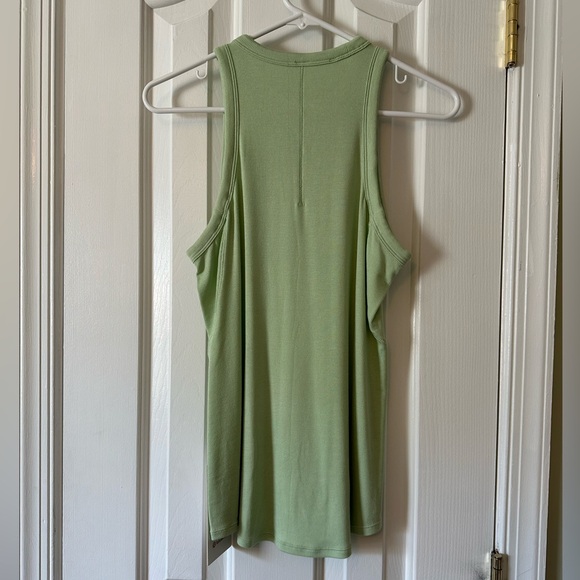 NWT Lululemon Hold Tight Tank - Picture 2 of 5